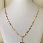 Corrente groumet com cruz lisa