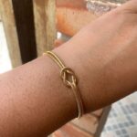 A Pulseira lacraia com Nó