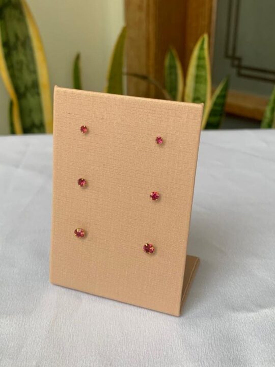 Trio de brincos rosa fúccia